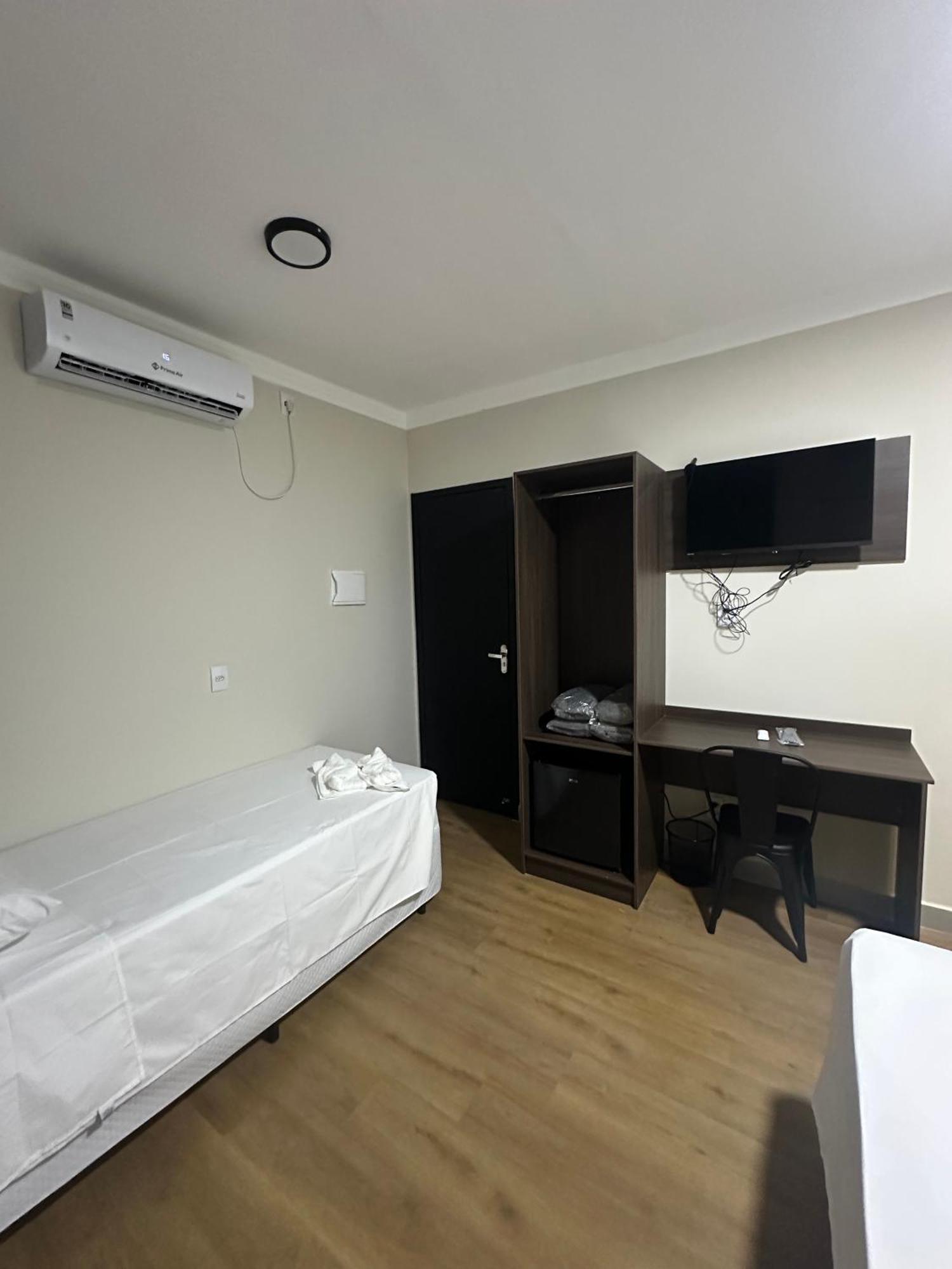 Otto Hotel Governador Valadares Luaran gambar